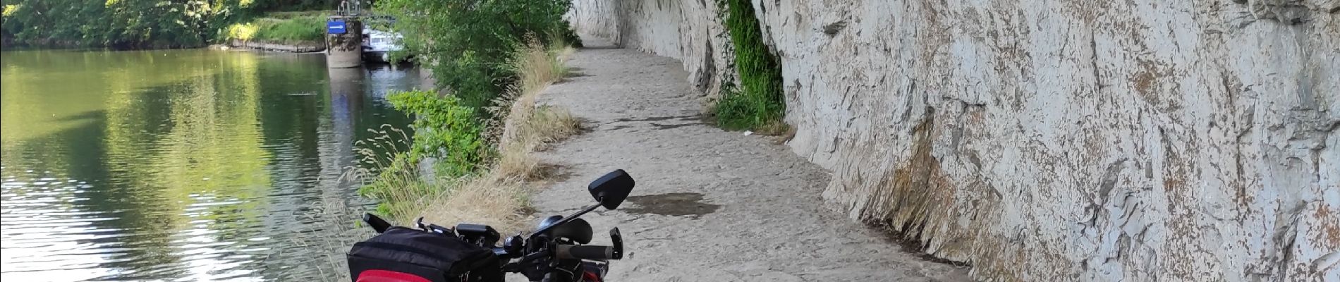 Excursión Bicicleta híbrida Bouziès - Bouziès - St Cirq Lapopie - Calvignac - Photo