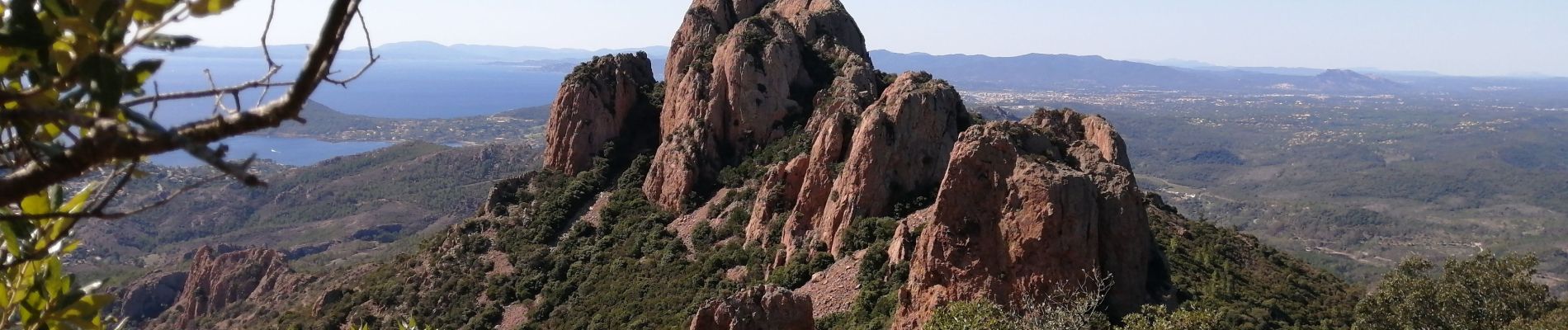 Trail Walking Saint-Raphaël - pic du cap Roux depuis le cap roux - Photo