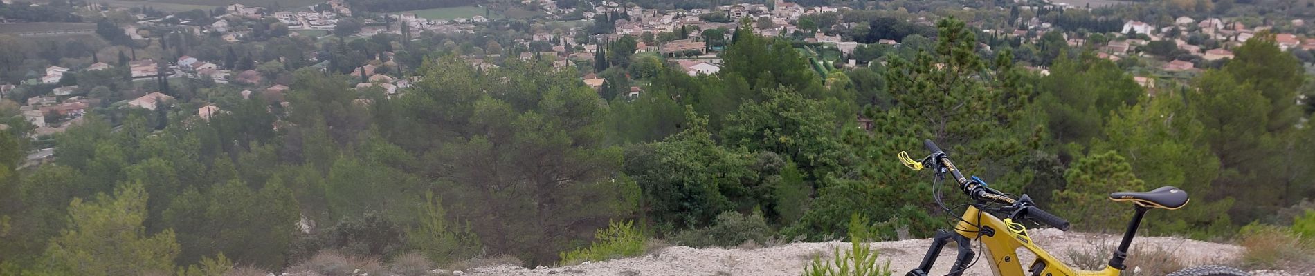 Excursión Bici de montaña Mormoiron - Fontaines et Pierres sèches - Photo