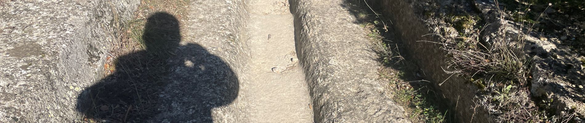 Tour Wandern Remoulins - Le pont du Gard, Vers, les carrières  - Photo