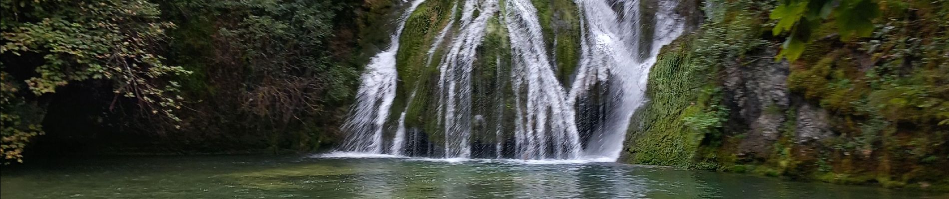 Percorso Marcia Montperreux - source bleue lac mal buisson - Photo