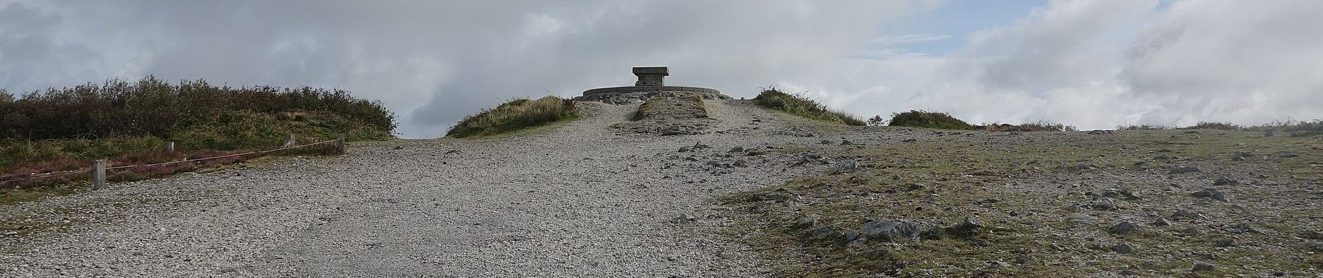 Trail On foot Saint-Nic - Circuit du Menez-Hom - Photo