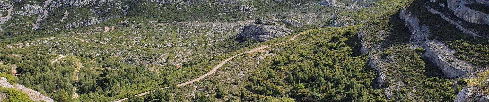 Trail Walking Allauch - Allauch  la grotte de l'Etoile - Photo