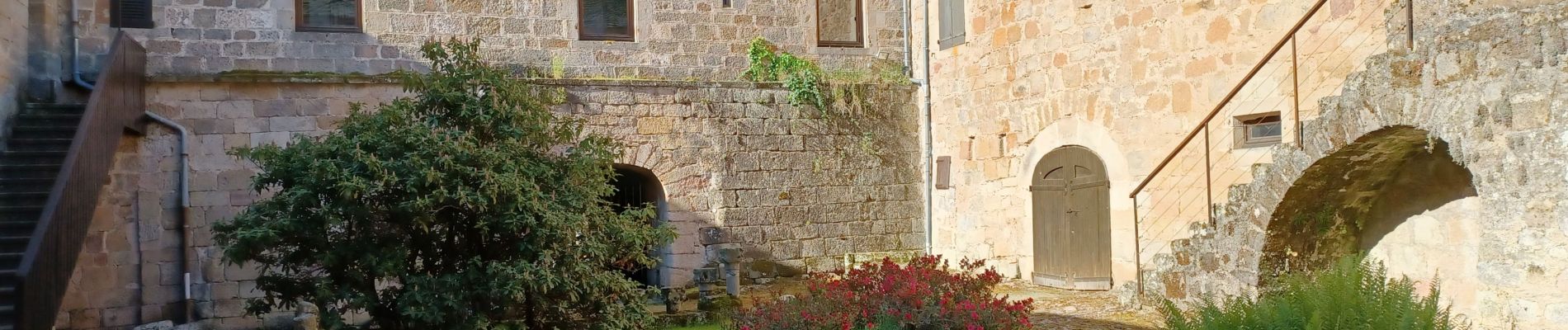 Tour Wandern Saint-Beauzély - St beauz  cloître beaumette St b - Photo