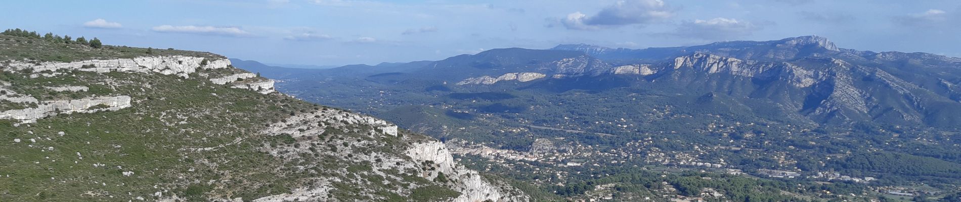 Percorso Marcia Roquevaire - boucle : Lascours - Garlaban-Baume Sourne - Photo