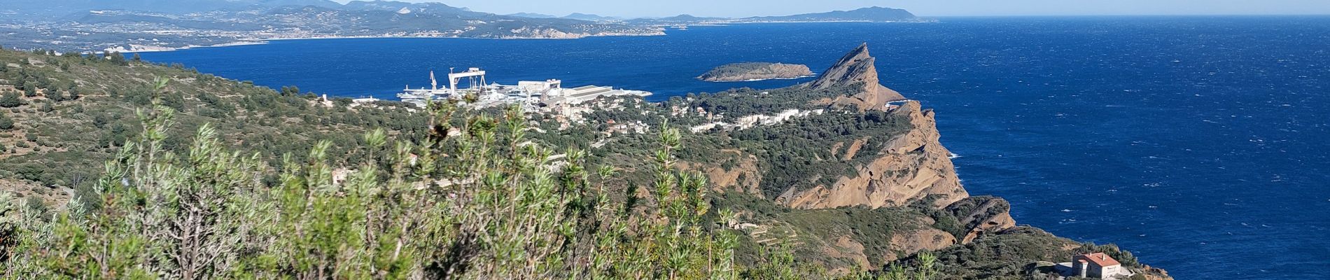 Excursión Senderismo La Ciotat - l'espignon ,ruine Spaeny, villa Teychene, sémaphore  - Photo