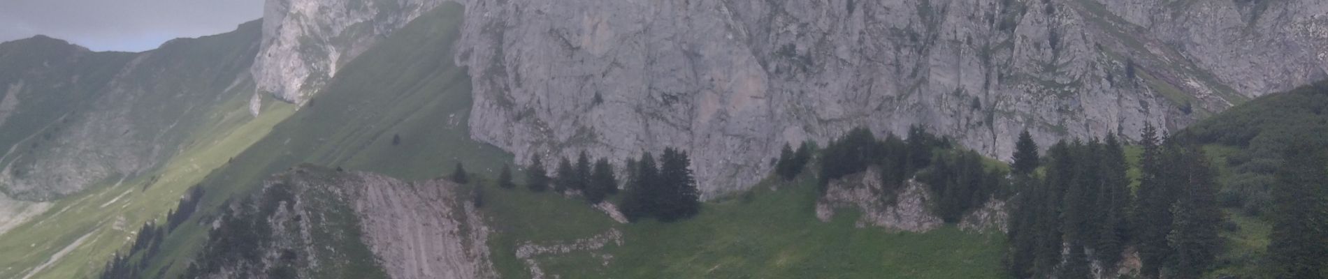 Percorso Marcia Vacheresse - tour entre la vallée de Bise et d'Ubine - Photo