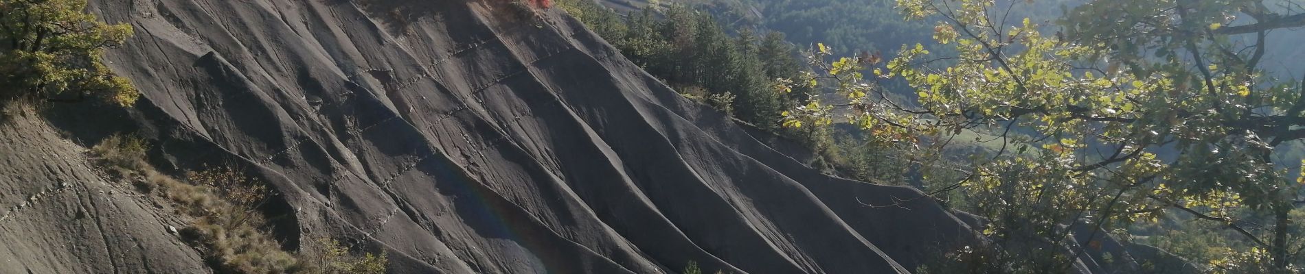 Randonnée Marche Sahune - le rocher de bramard  - Photo