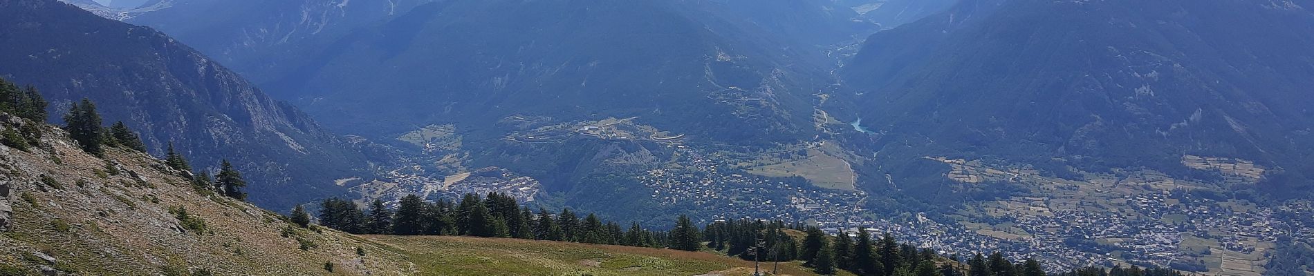 Tour Wandern Puy-Saint-Pierre - prorel par nd des neiges  - Photo