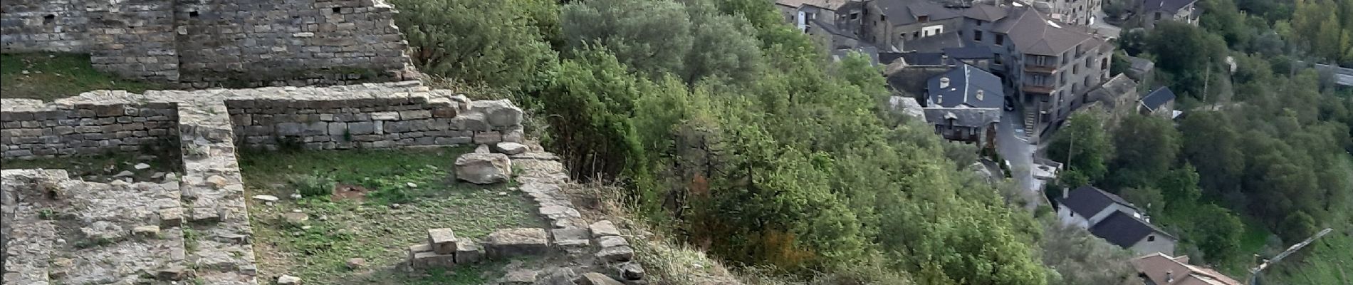 Randonnée Marche Boltaña - Boltana château et chapelle - Photo