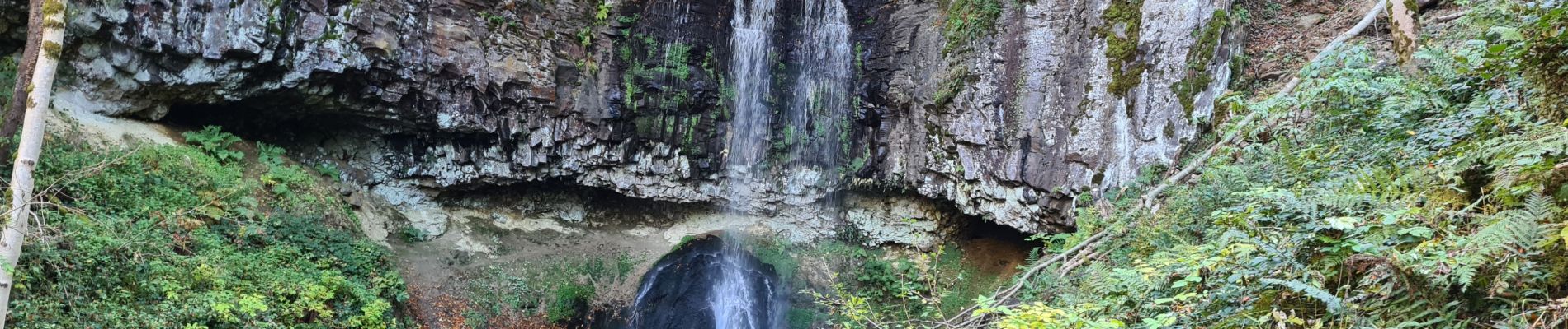 Excursión Senderismo Murat-le-Quaire - Banne-cascade Trador-banned'ordanche - Photo