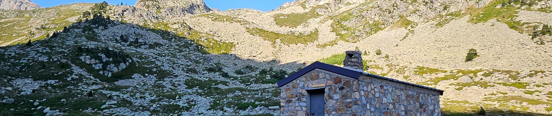 Tour Wandern Sazos - Aiguille de Lahazère en boucle - Photo