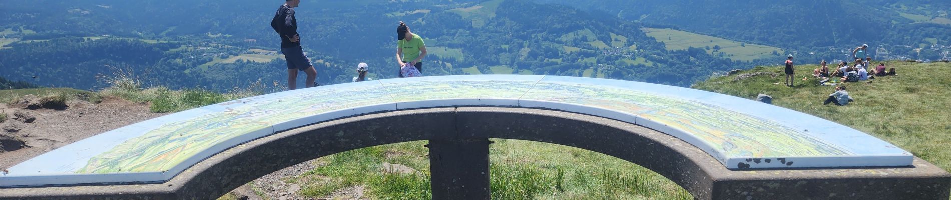 Excursión Senderismo Murat-le-Quaire - murât le quaire, la banne d'ordanche - Photo