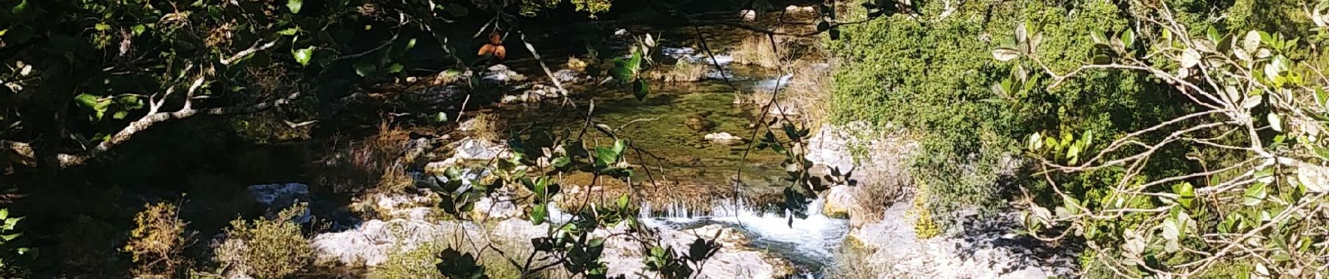 Percorso A piedi Tanneron - La chapelle de St Cassien des bois, le pont détruit et au fil de l'eau - Photo