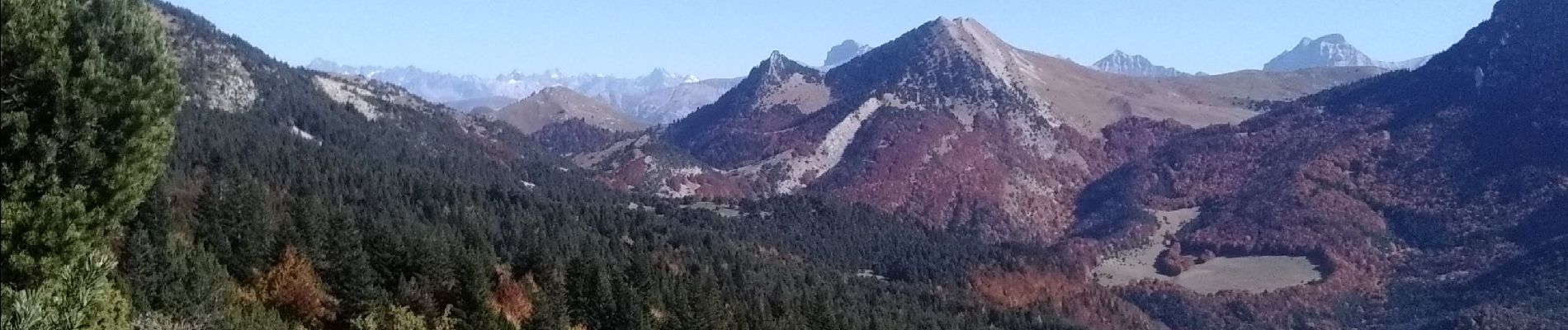 Trail Walking Châtillon-en-Diois - Rocher de combeau - Photo