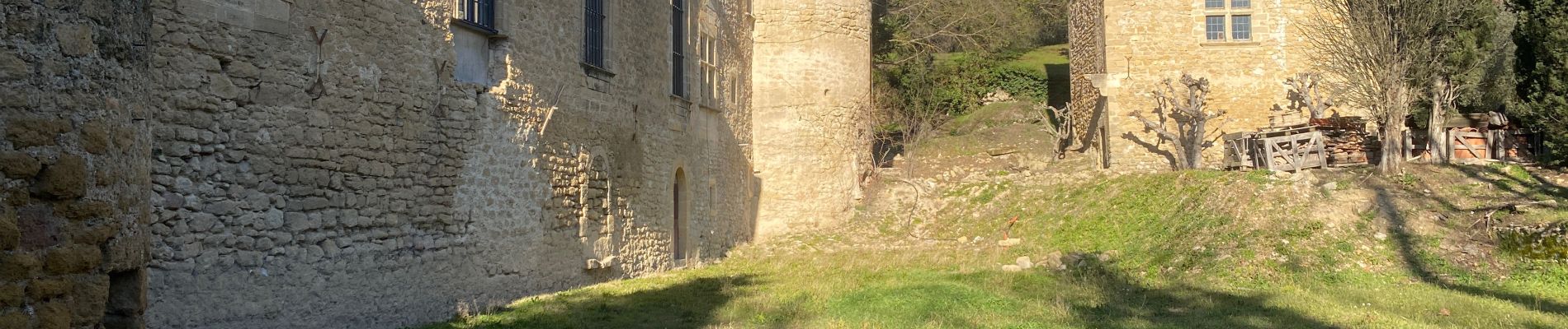 Randonnée Marche Villelaure - Villelaure château de la reine Laure Villelaure - Photo