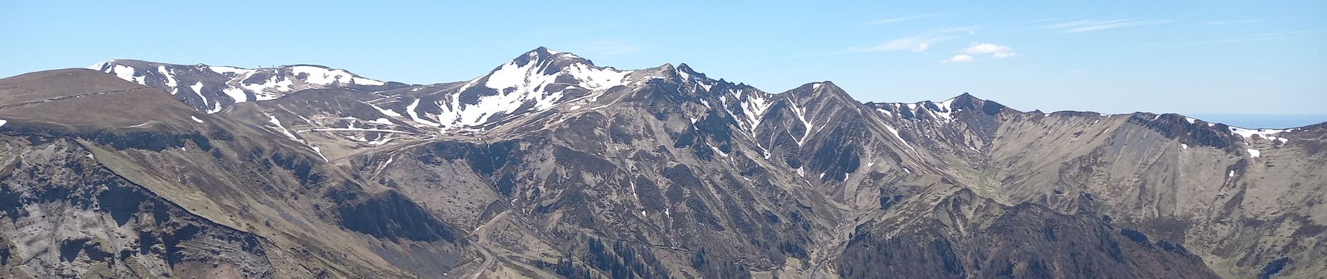 Tour Wandern Chambon-sur-Lac - Le Puy de Sancy par les crêtes Est - Photo