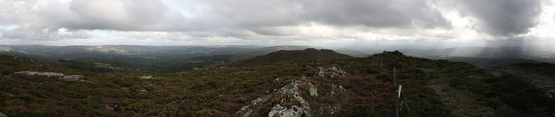 Trail On foot Monfero - Pena Fesa - Photo