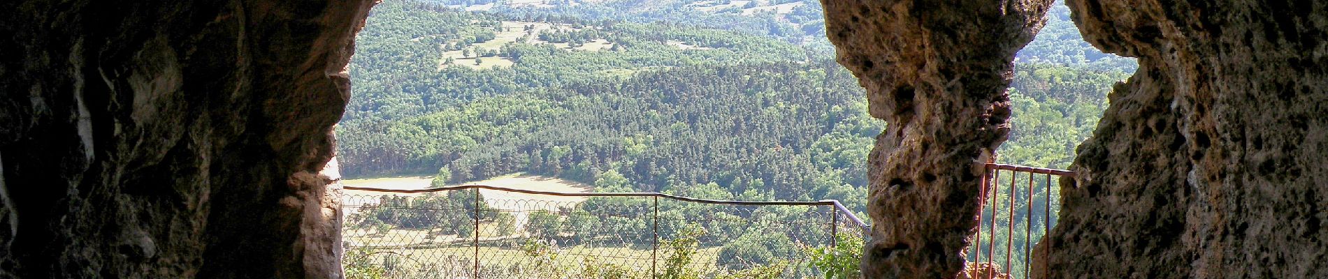 Percorso Marcia Saint-Nectaire - St_Nectaire_Grottes_Chateauneuf - Photo