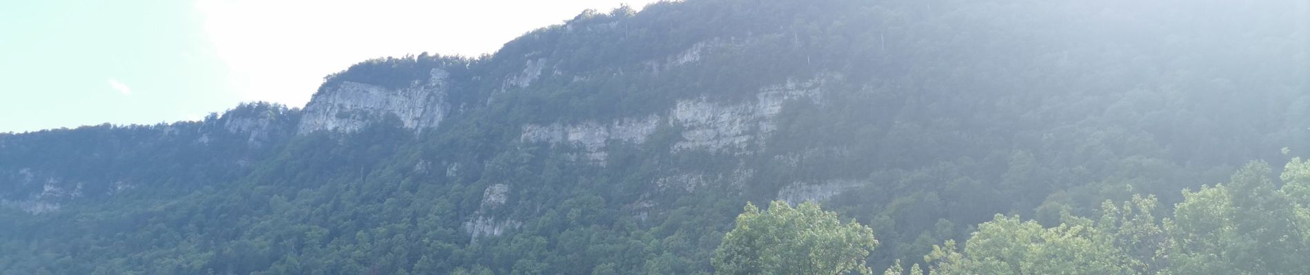 Tour Wandern Nantua - tour de chamoise - Photo