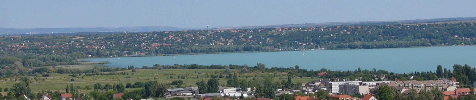 Randonnée A pied Balatonalmádi - S▲ (Felsőörs-Balatonalmádi út - Csere-hegy, Szabadság-kilátó) - Photo