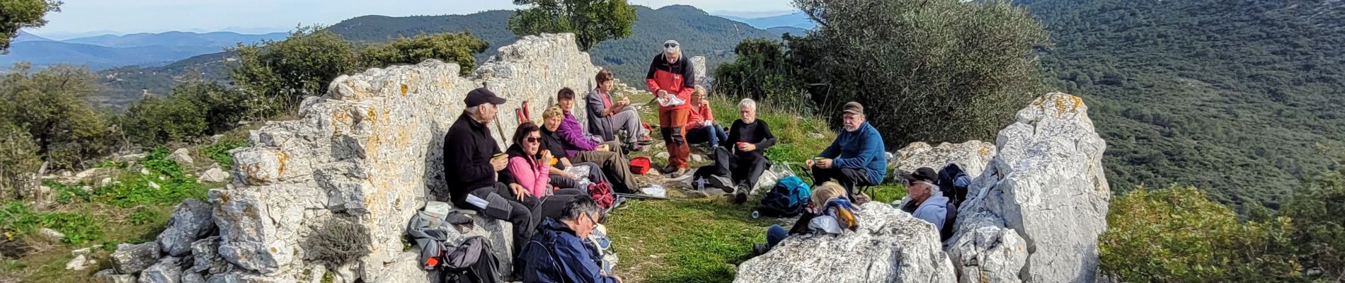 Tour Wandern Le Revest-les-Eaux - la vieille valette - Photo