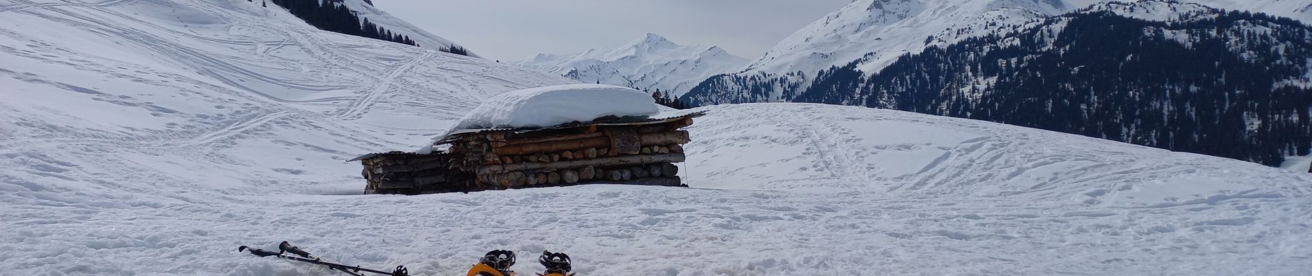 Trail Snowshoes Beaufort - Boucle sous la Roche Parstire par les chalets des Bouchets  - Photo