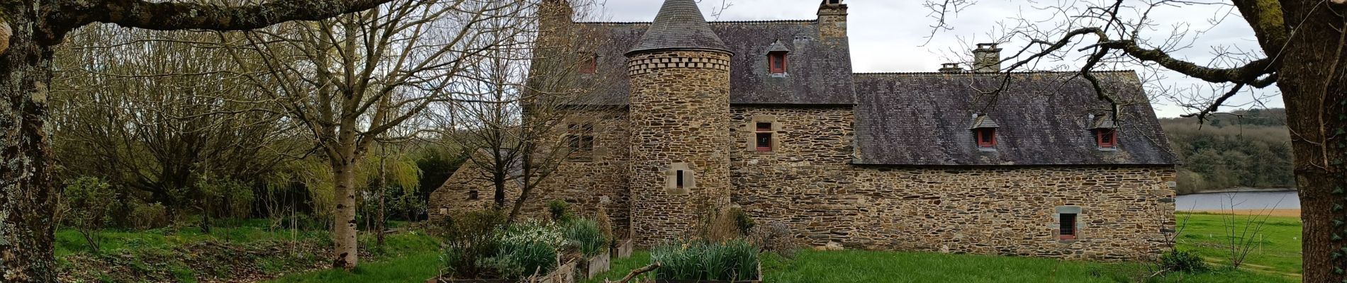 Tour Wandern Bon Repos sur Blavet - mur de Bretagne  - Photo