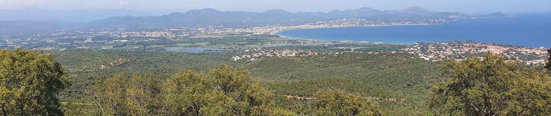 Tour Wandern Roquebrune-sur-Argens - les petites maures les issambres - Photo