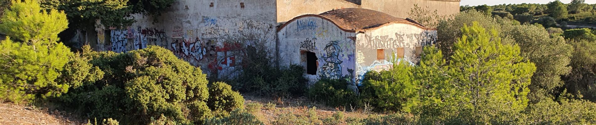 Tocht Stappen Torroella de Montgrí - Antic quartel de les bateries de costa franquistes - Photo