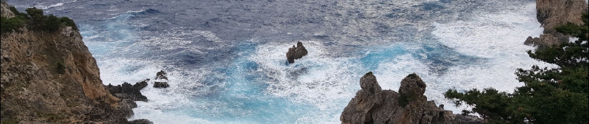 Tocht Stappen Παλαιοκαστρίτσα - Autour de Lakones - Photo