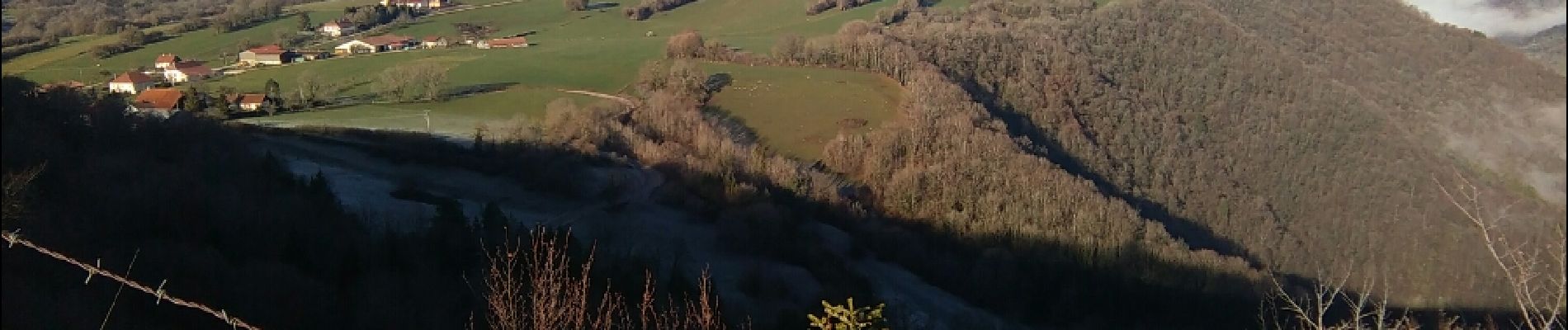 Trail Walking Lods - le moine de la vallée.    Lods - Photo