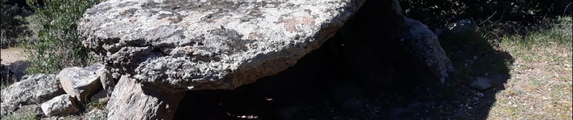 Excursión Senderismo Ansignan - trillas dolmens - Photo