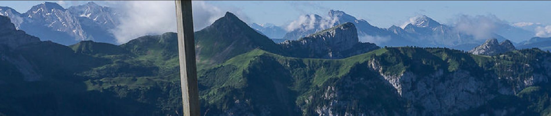 Tocht Stappen Mont-Saxonnex - Les Rochers de Leschaux, 1936m - Mont Saxonex - Photo