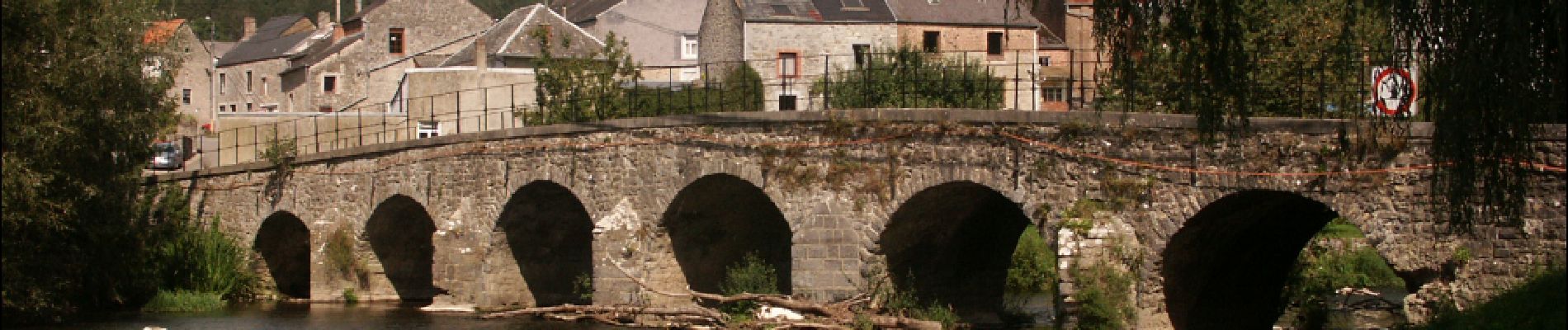 Point d'intérêt Viroinval - Le vieux pont de Treignes  - Photo