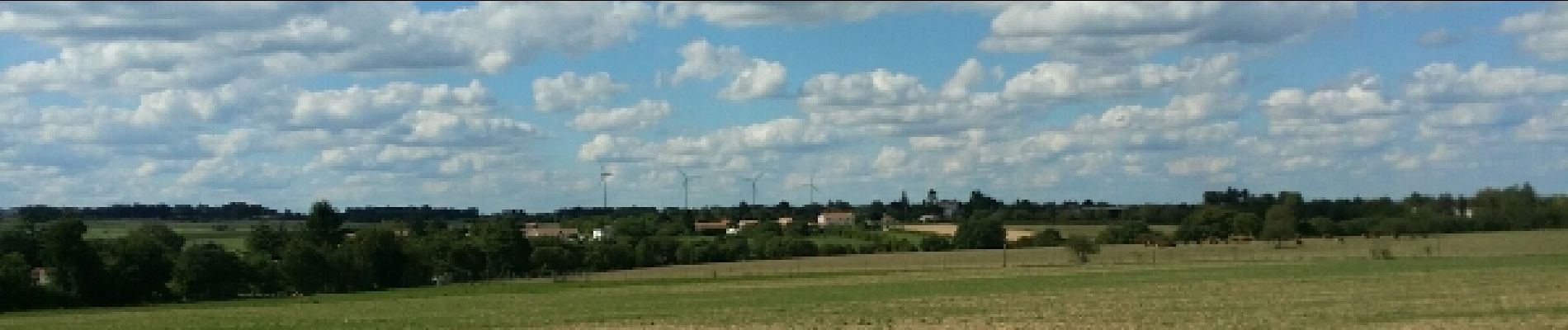 Punto di interesse Aussac-Vadalle - Les éoliennes  - Photo