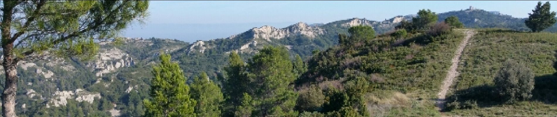 Tour Wandern Les Baux-de-Provence - le val d'enfer  - Photo