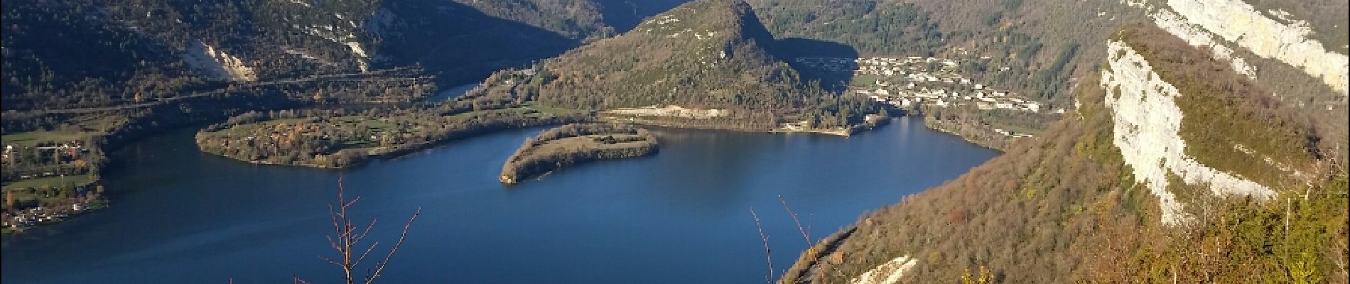 Point d'intérêt Dortan - vue sur le lac et Chancia - Photo