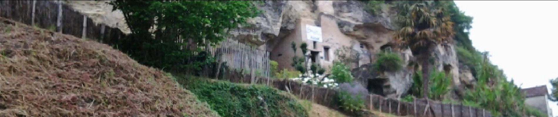 Point of interest Saint-Rémy-sur-Creuse - les grottes - Photo