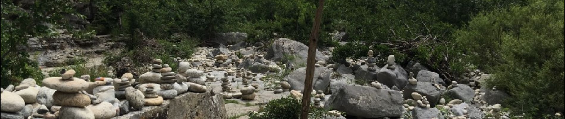 Point d'intérêt Labeaume - les bonhommes de pierres  - Photo