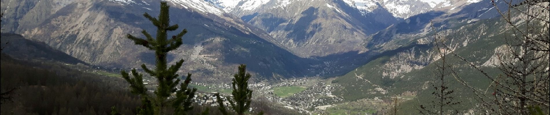 POI Les Vigneaux - le massif des écrins vue du col de la pousterle - Photo