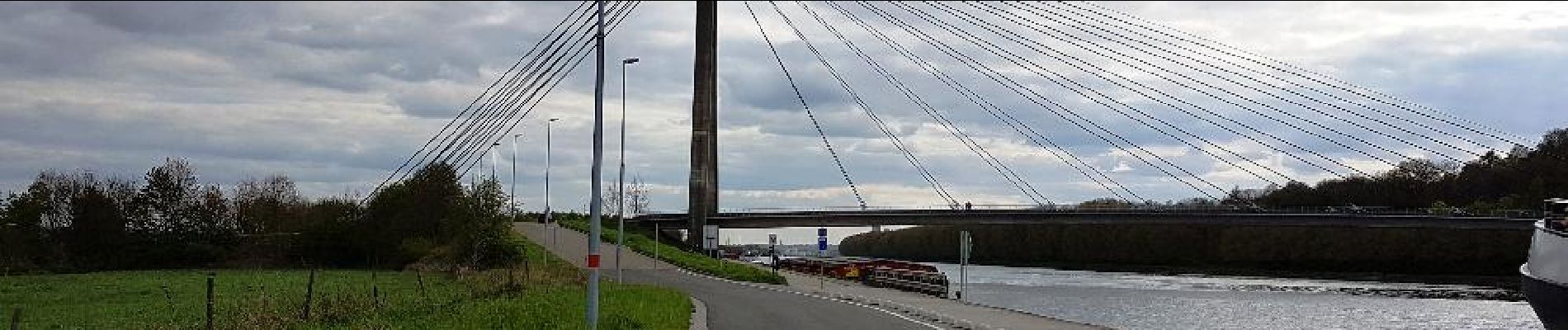 Point d'intérêt Visé - brug over het Albertkanaal - Photo