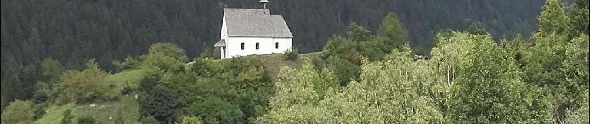 Point d'intérêt Ernen - vue sur l'église de Mühlebach - Photo