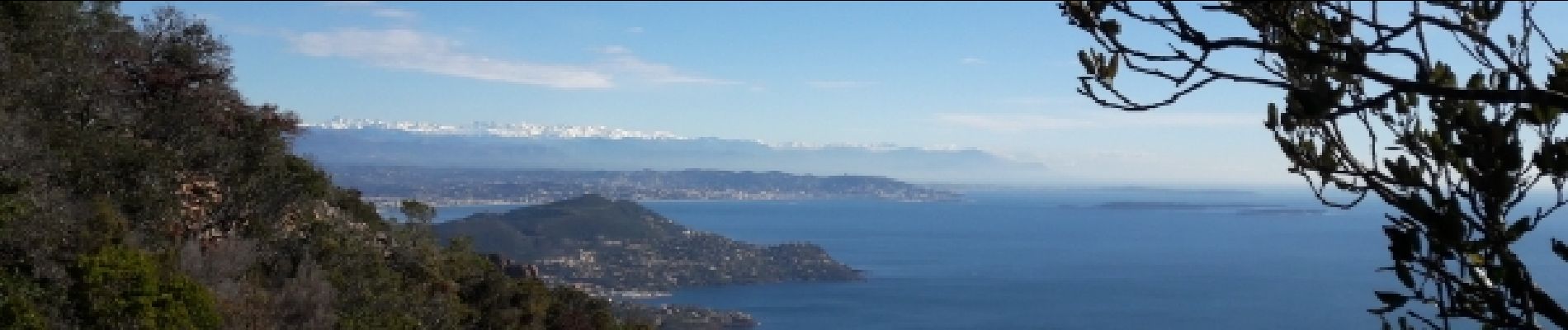 Trail Walking Saint-Raphaël - Pic du Cap Roux - Photo