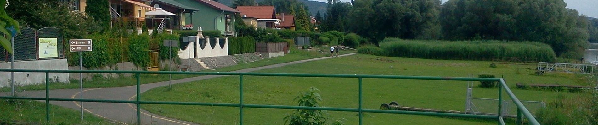 Excursión A pie Nagymaros - Nagymarosi Gesztenyés Tanösvény - Photo