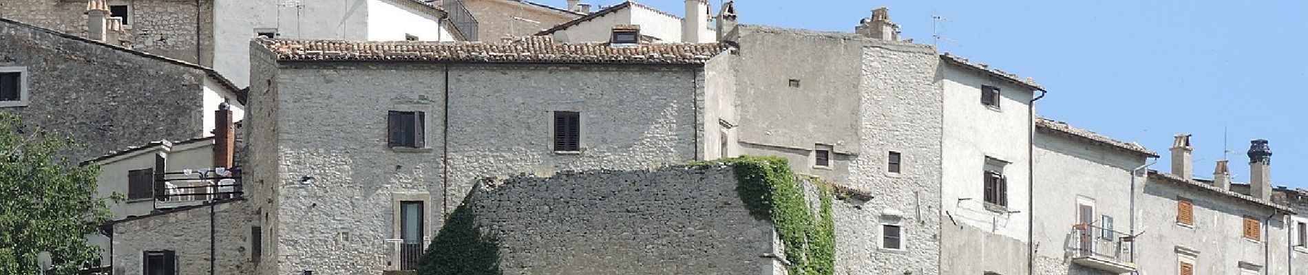 Trail On foot Barrea - Fonte Canarelle - Rocca Chiarano - Photo