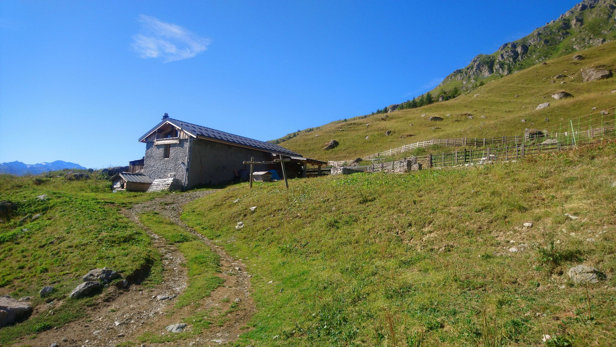 Randonnée Marche à LES AVANCHERSVALMOREL Valmorel Tour des deux