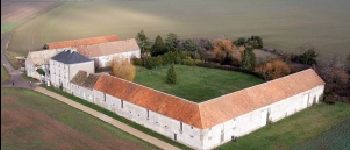 Point d'intérêt Le Mesnil-Saint-Denis - Ferme de Beaurain - Photo