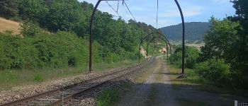 Point d'intérêt Rivière-sur-Tarn - passage à niveau chemin de fer - Photo
