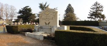 Point d'intérêt Courville-sur-Eure - Monuments funéraires - Photo